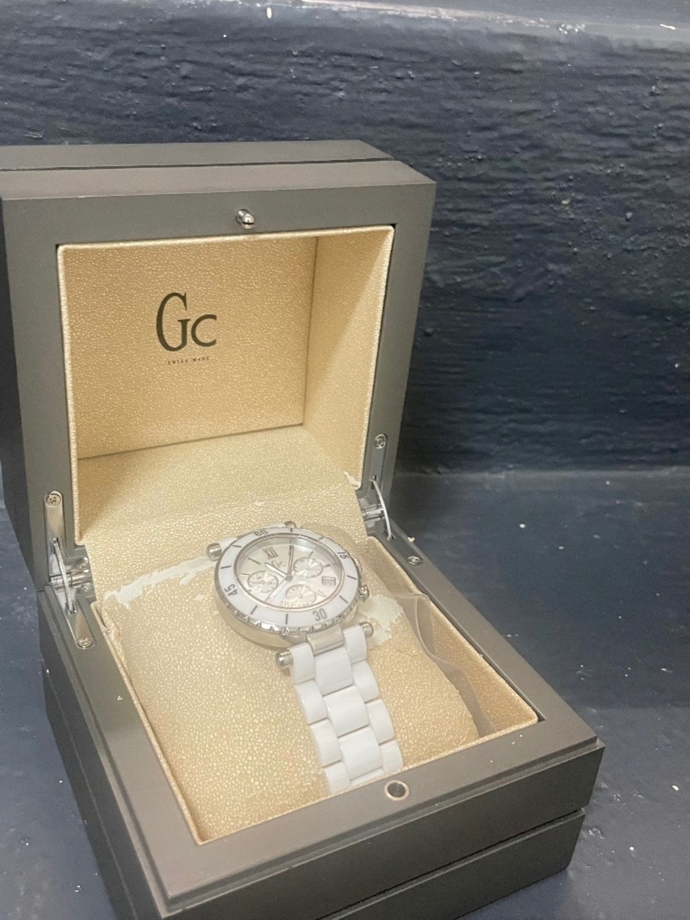 ✨ Gc (Guess Collection) Premium Swiss Made White Ceramic Chronograph Watch ✨